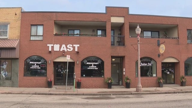 Generous Ann Arbor couple gives back to Canadian restaurant