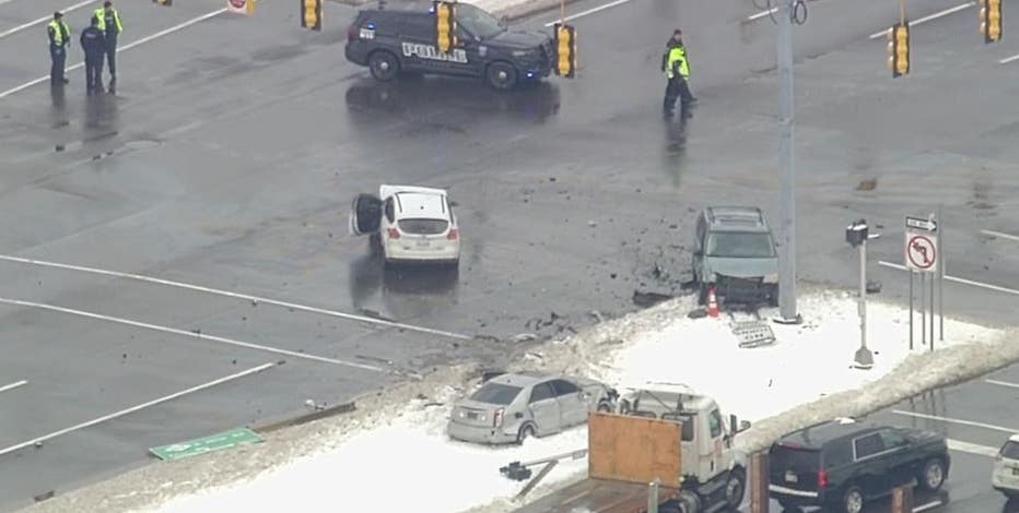 Warren police officer seriously injured after suspect flees traffic stop causing 3-car crash