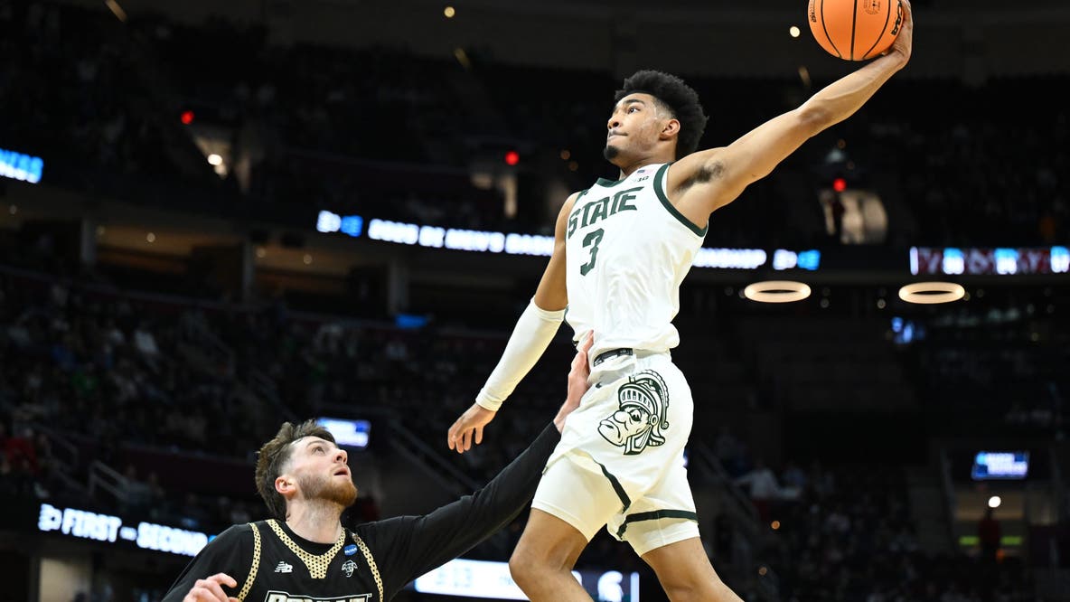 Michigan State rolls to 87-62 victory over Bryant in March Madness