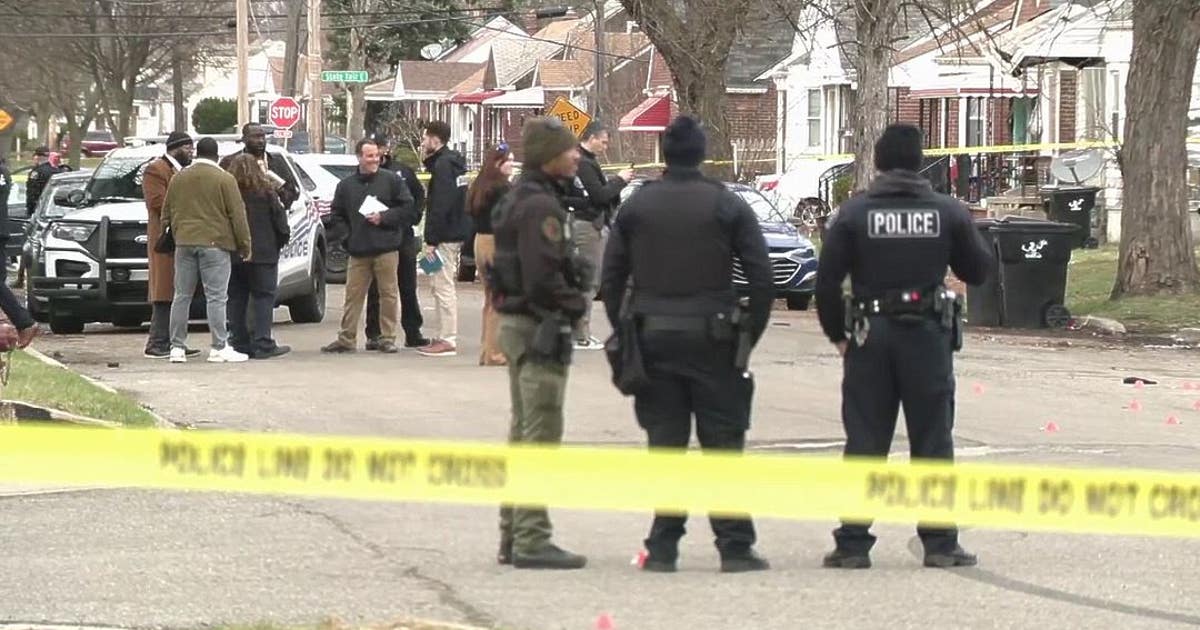 Man bringing in groceries killed after getting caught in crossfire on ...