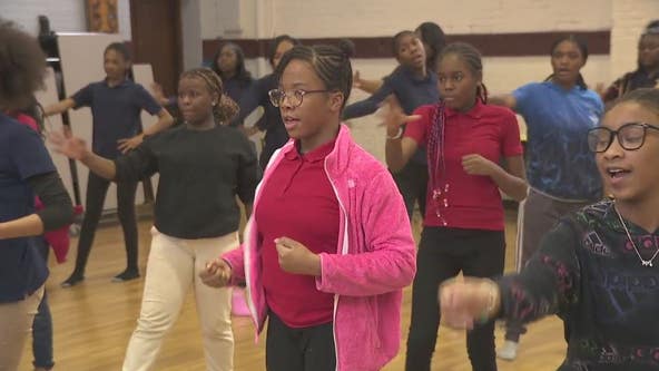 Detroit public school students learn dance from Alvin Ailey Dance Theater