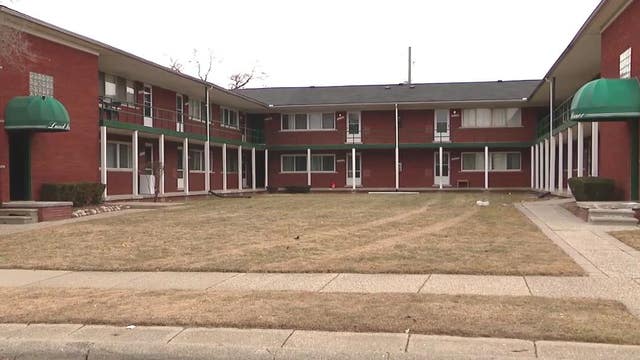 Online date turns into ambush - man beaten and robbed at gunpoint in Warren