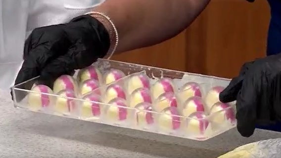 Recipe: Pink squirrel bonbons