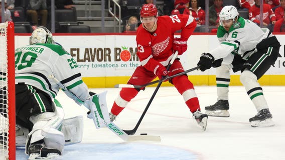 Red Wings beat Stars 6-4, giving coach Peter DeBoer a 6-game losing streak for 1st time in Dallas