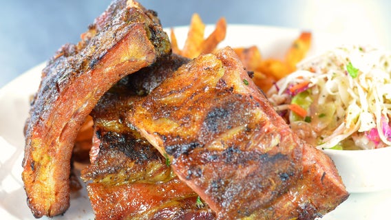 Lazybones Smokehouse closing this weekend; food truck and catering to continue