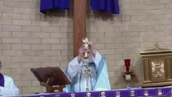 Metro Detroit Chaldean Catholics mourn the death of Pope Francis