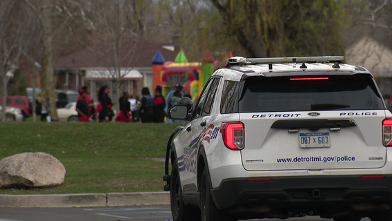 Teen stabbed during fight near Detroit park