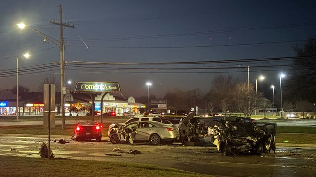 Multiple people dead after major crash in Sterling Heights