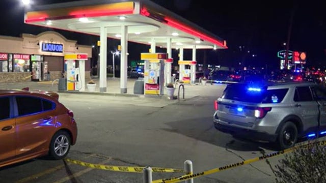 Southfield gas station customer, clerk shoot at each other during argument