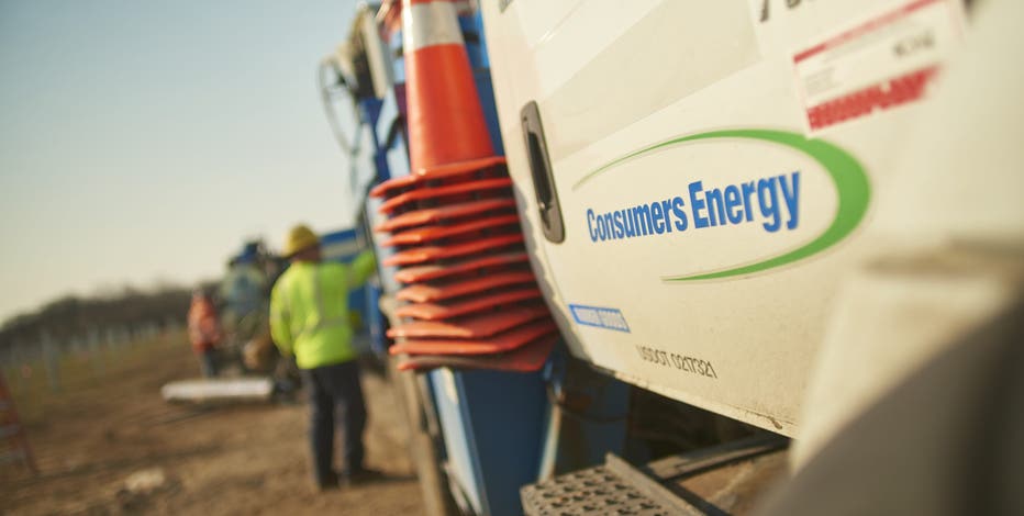 Consumers Energy replacing 8 miles of pipeline through Oakland and Macomb counties