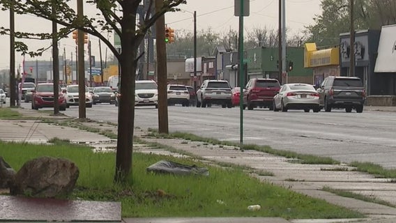 Detroit 13-year-old recovering after being shot at a bus stop