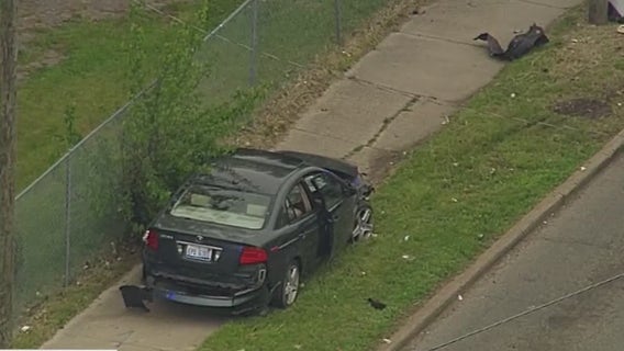 Metro Detroit car chase ends in multi-vehicle crash, suspects on the loose