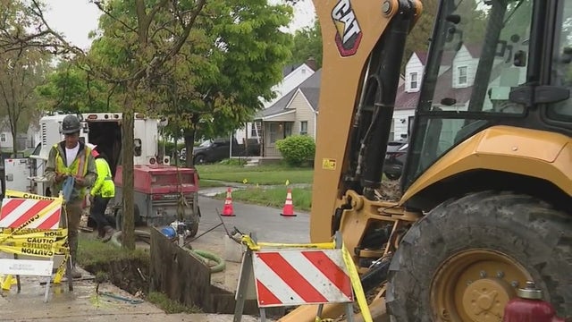 Detroit water department repairs century-old pipes after massive leak on city's west side
