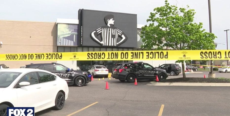 Woman, 19, turns self in for deadly shooting outside Foot Locker in Eastpointe