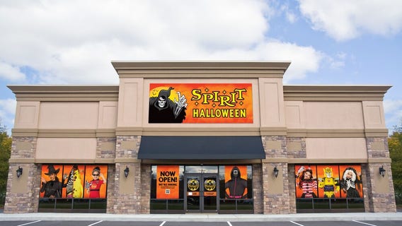 Spirit Halloween hiring 50,000 people for 2025 haunt season
