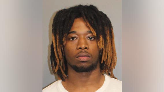 Police: Florida man caught with fraudulent credit cards, IDs after trying to cash bad check at Michigan bank