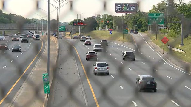 Pedestrian hit, killed by semi-truck on I-75 in Detroit