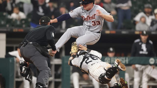 Keith hits tiebreaking double in 8th as Tigers regroup to beat White Sox 5-4