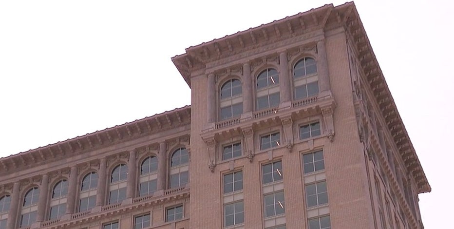Top 5 floors of Michigan Central Train Station to become luxury hotel