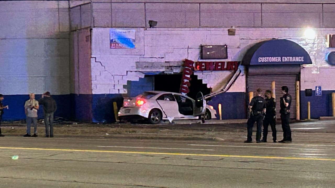 Two Dead After Car Crashes Into Detroit Building