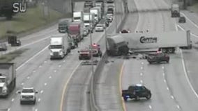 Jack-knifed semi closes SB I-75 at Dix
