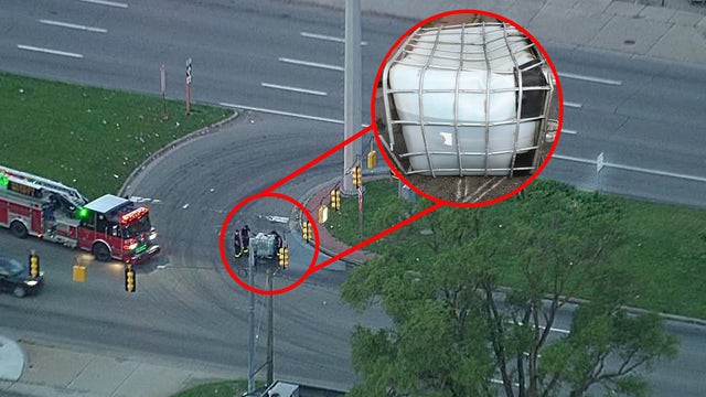 Driver wanted after Warren antifreeze spill that cost $10,000+ to clean up