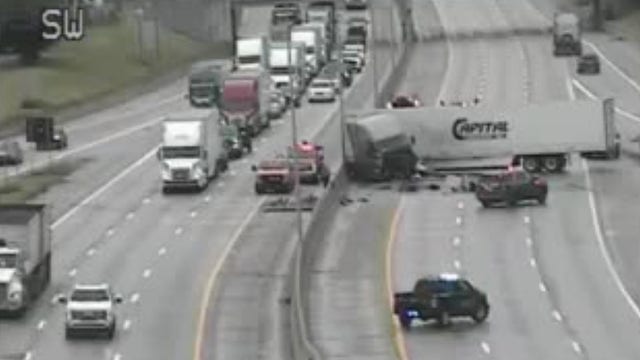 Jack-knifed semi closes SB I-75 at Dix