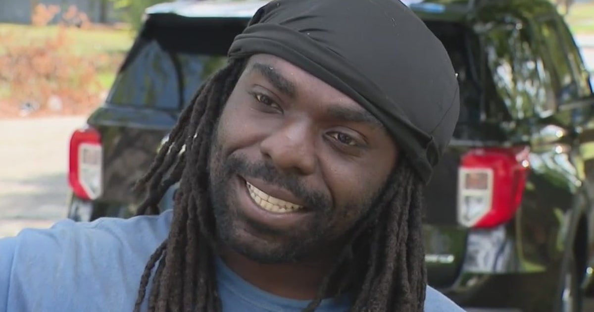 Eastpointe man who held McDonald's stabbing suspect at gunpoint ...