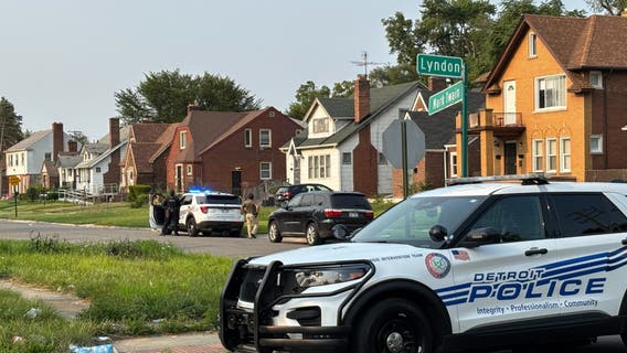 15-year-old boy shot in the leg by barricaded gunman on Detroit's west side