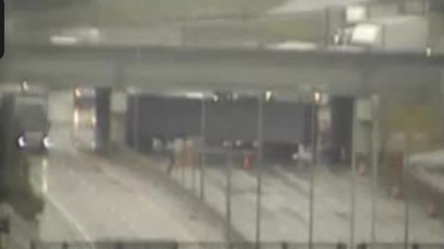 I-75 southbound in Detroit reopens after crash