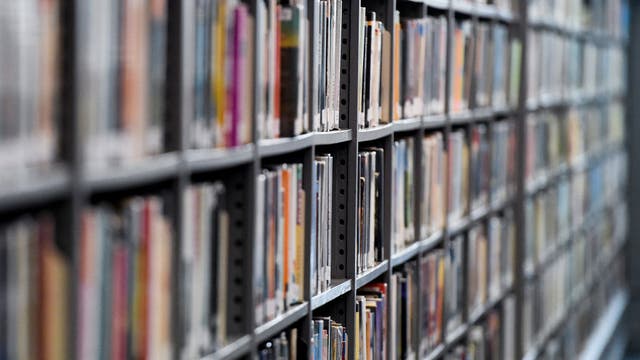 Scammers target library patrons with phishing text messages - What to know