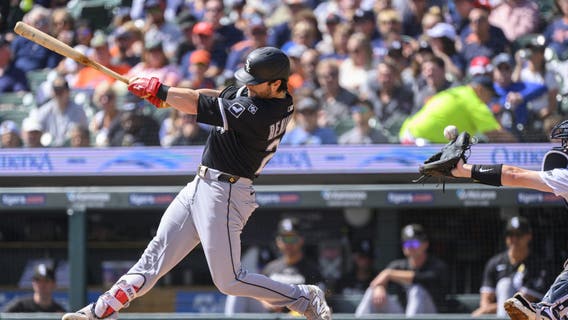 Sosa homers and drives in three runs as White Sox stay hot with 6-4 win over Tigers