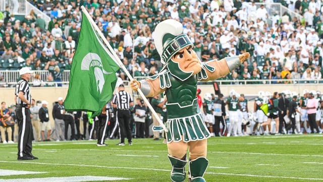 Chiles throws for 270 yards in 41-24 Michigan State win over Youngstown State