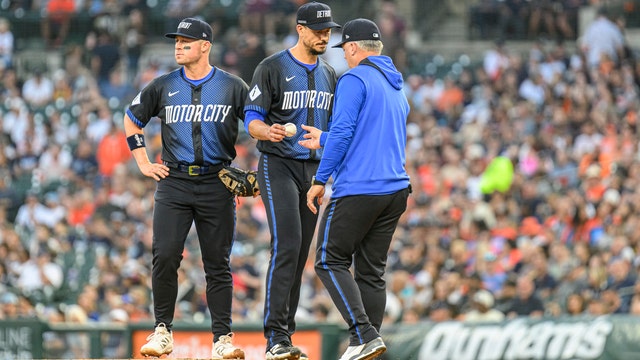 Braves sign veteran Charlie Morton, a day after the right-handed pitcher was released by Tigers