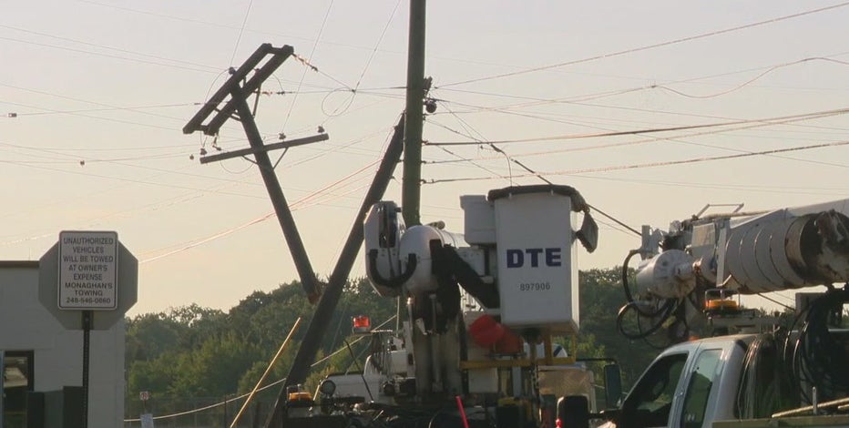 MDOT vehicle jammed I-696 traffic for hours after hitting DTE power pole