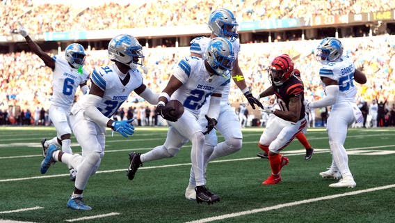 Turnovers key in Lions dominate victory over Bengals