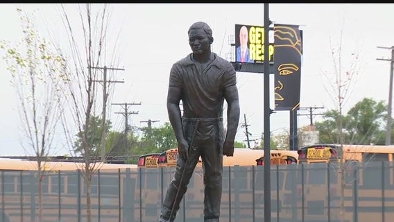 Joe Louis Greenway grows by another six miles, includes statue featuring famous boxer as a golfer
