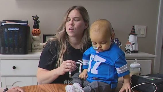 1-year-old in need of a new liver gets attention from the Detroit Lions