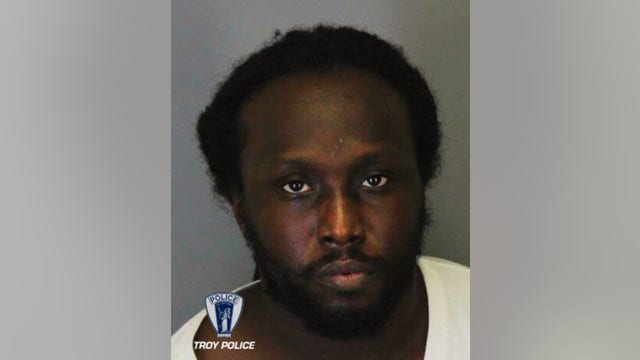 Flint man accused of robbing Troy bank