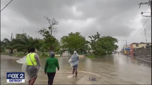 Detroiters with family in Jamaica