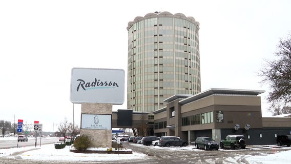 Police investigate fatal shooting outside Southfield hotel