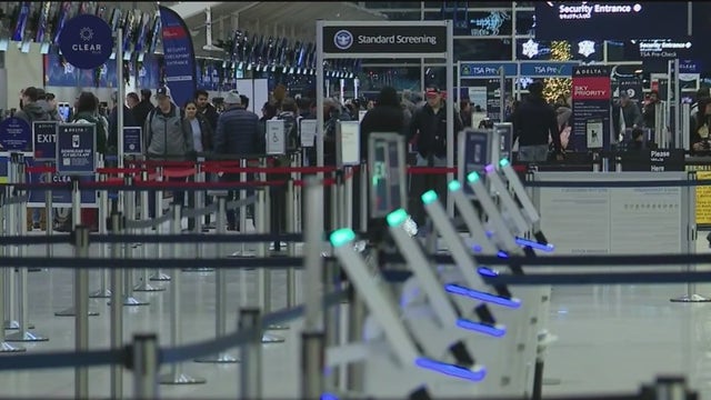 Detroit Metro Airport flights cancelled amid travel turmoil heading into the holidays