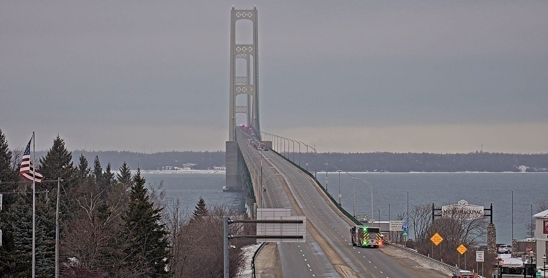Mackinac Bridge closed for emergency incident