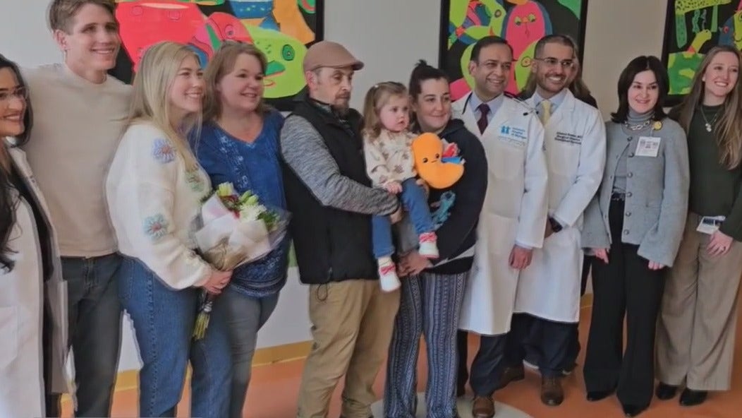 Detroit 2-year-old girl reunites with kidney donor