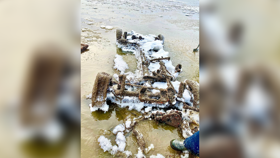 What lies beneath Lake Erie? Great Lake bed exposed by weather phenomenon moving water