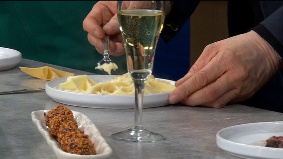 Recipe: Johnny's Speakeasy lobster pap and cheese sauce