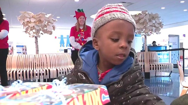 The Bottomless Toy Chest pays special visit to Children's Hospital of Michigan
