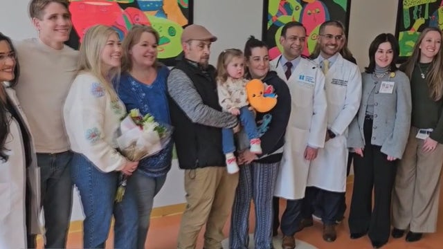 Detroit 2-year-old girl reunites with kidney donor