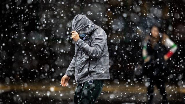 Michigan's Active Weather Day: Snow, High Wind Warning, and possible outages