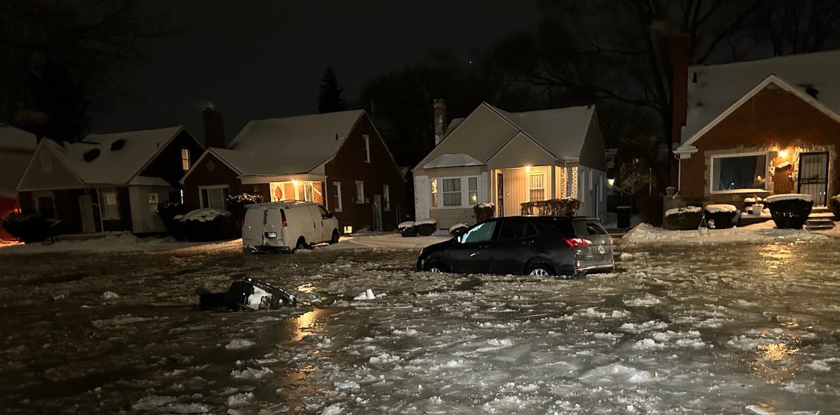 'A total mess': Multiple Detroit blocks frozen after water main breaks flood streets